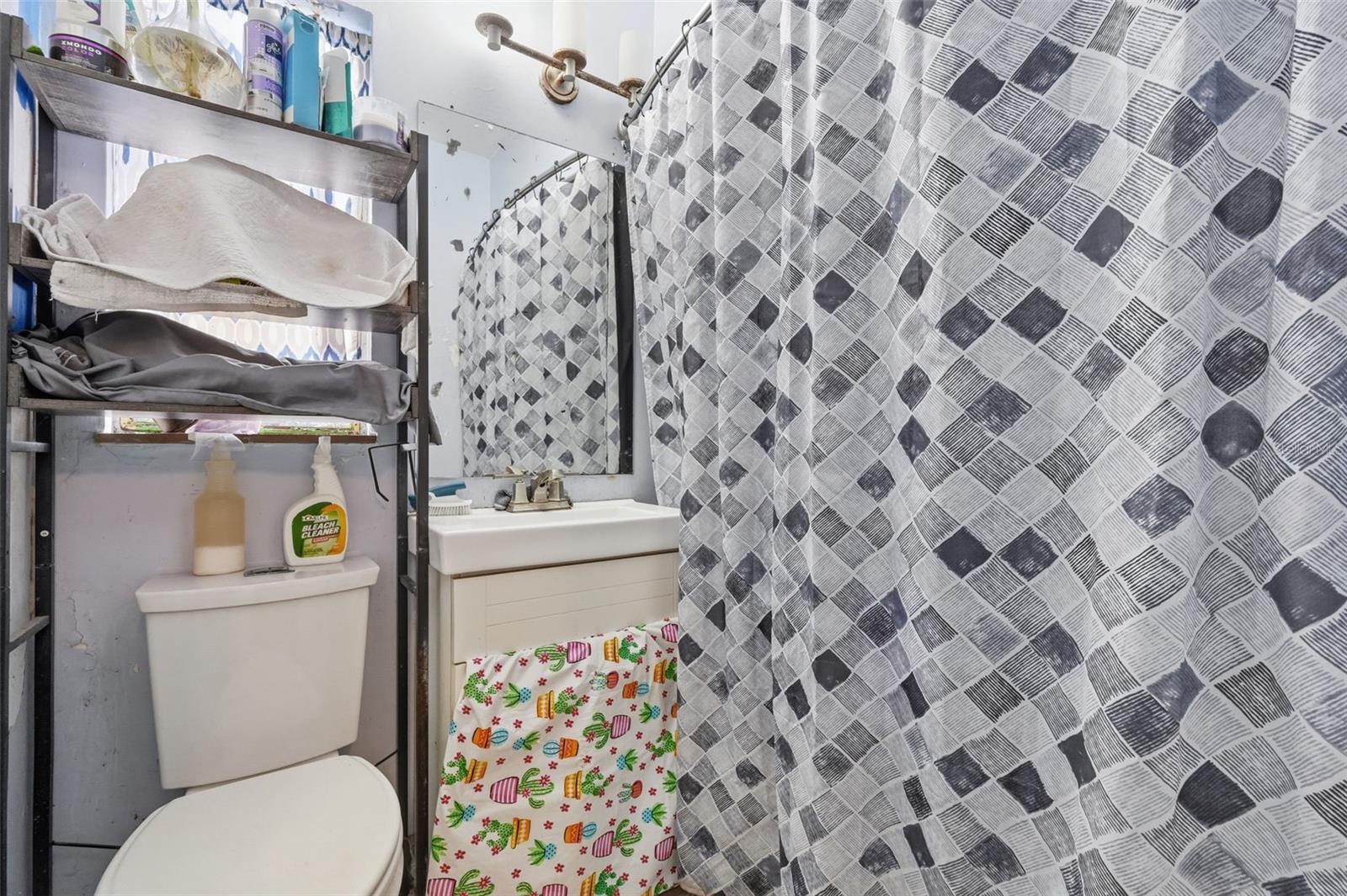 329 KINGSTON ST S, ST PETERSBURG, FL, 33711