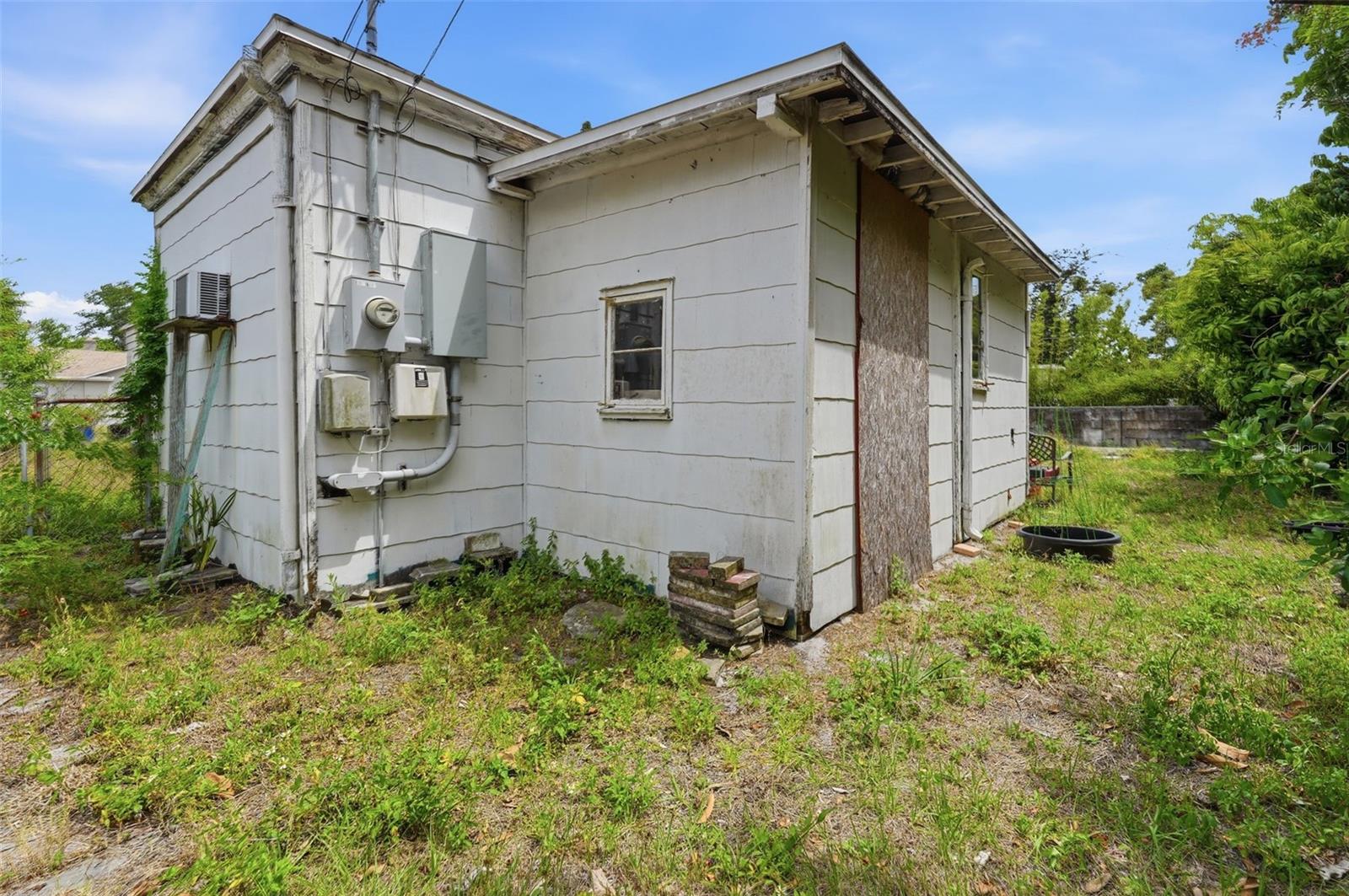 329 KINGSTON ST S, ST PETERSBURG, FL, 33711