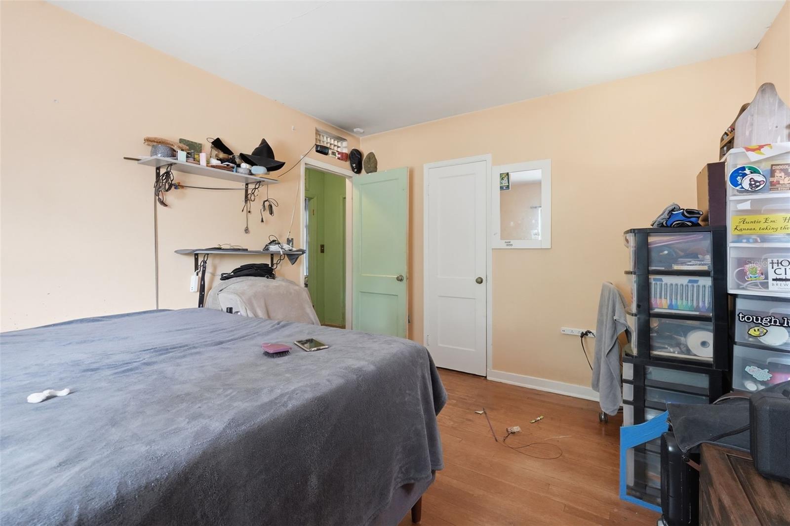 329 KINGSTON ST S, ST PETERSBURG, FL, 33711