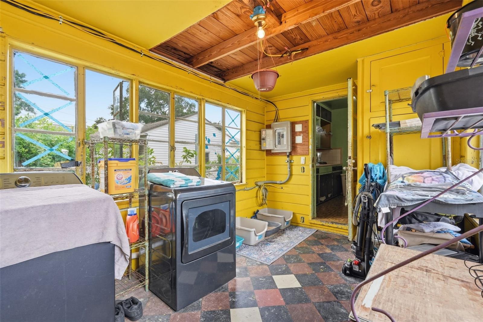 329 KINGSTON ST S, ST PETERSBURG, FL, 33711