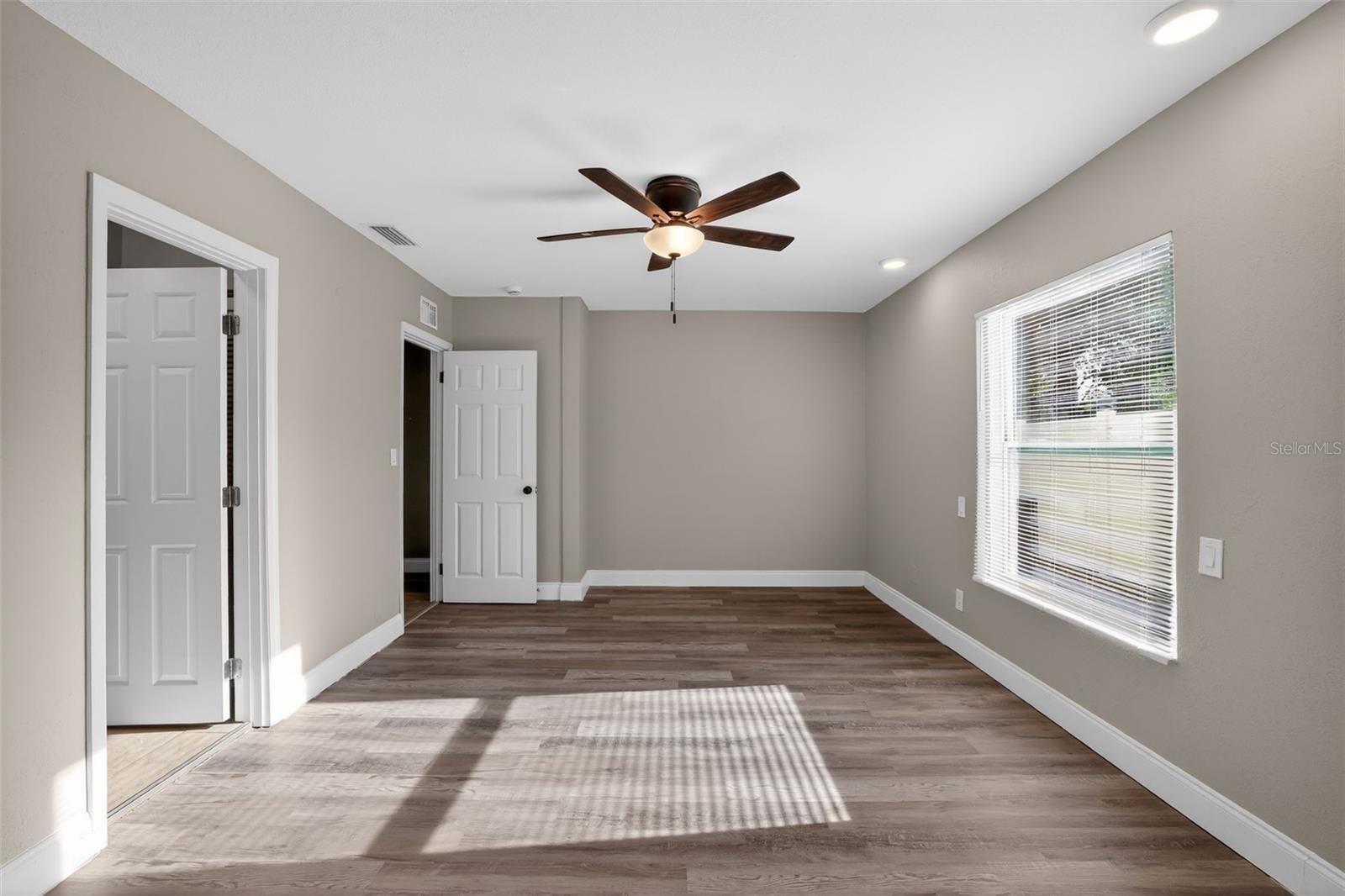 1081 55TH TER S, ST PETERSBURG, FL, 33705