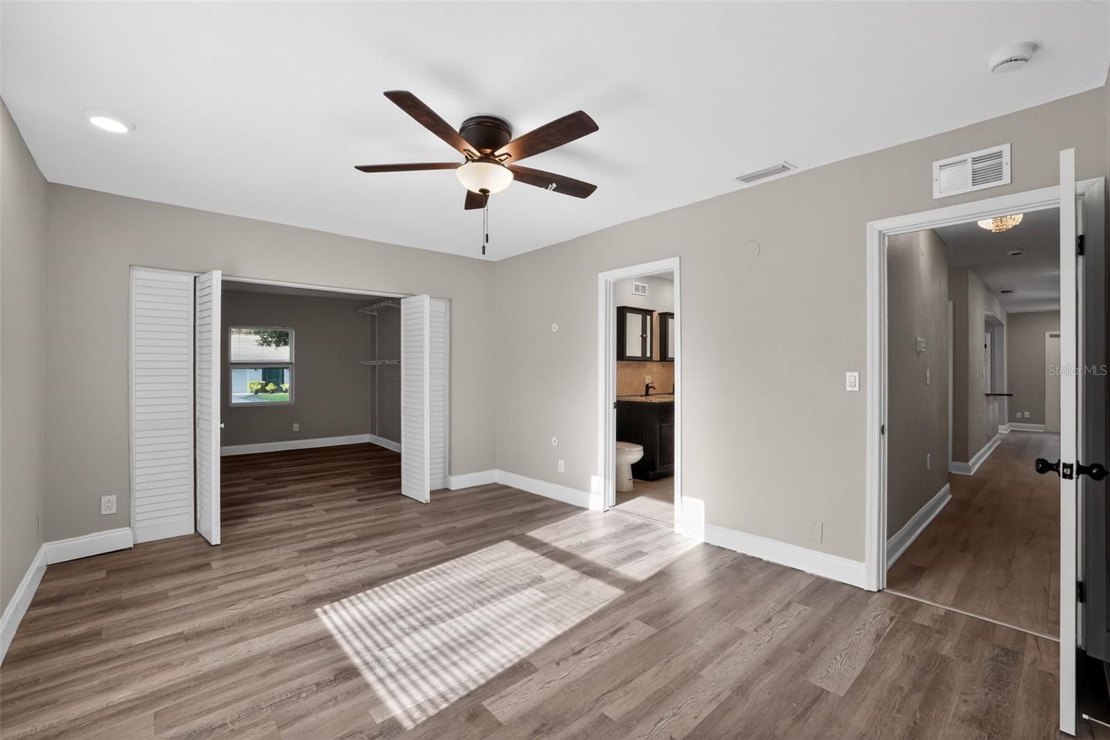 1081 55TH TER S, ST PETERSBURG, FL, 33705