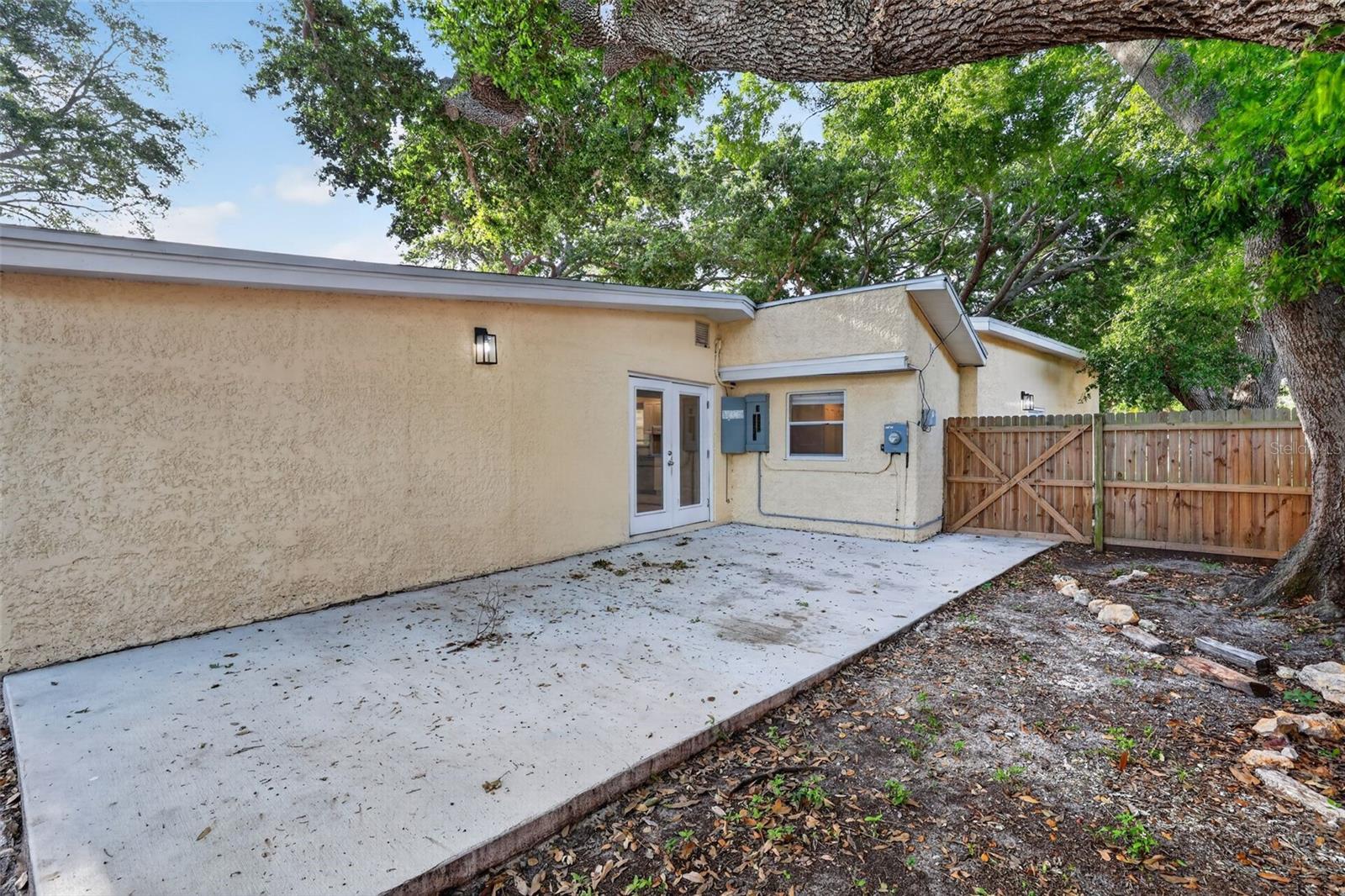 1081 55TH TER S, ST PETERSBURG, FL, 33705