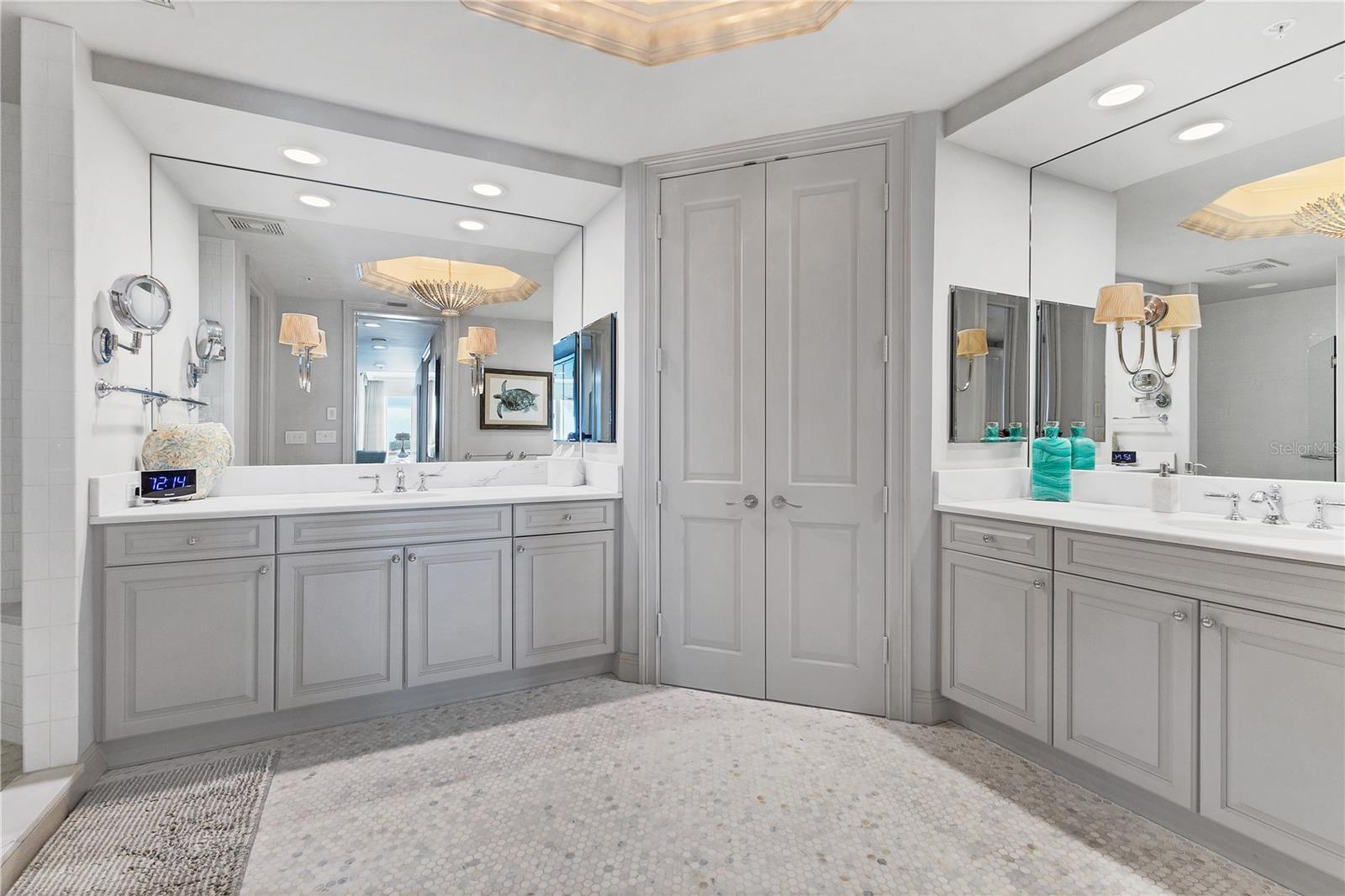 35 WATERGATE DR #1203, SARASOTA, FL, 34236