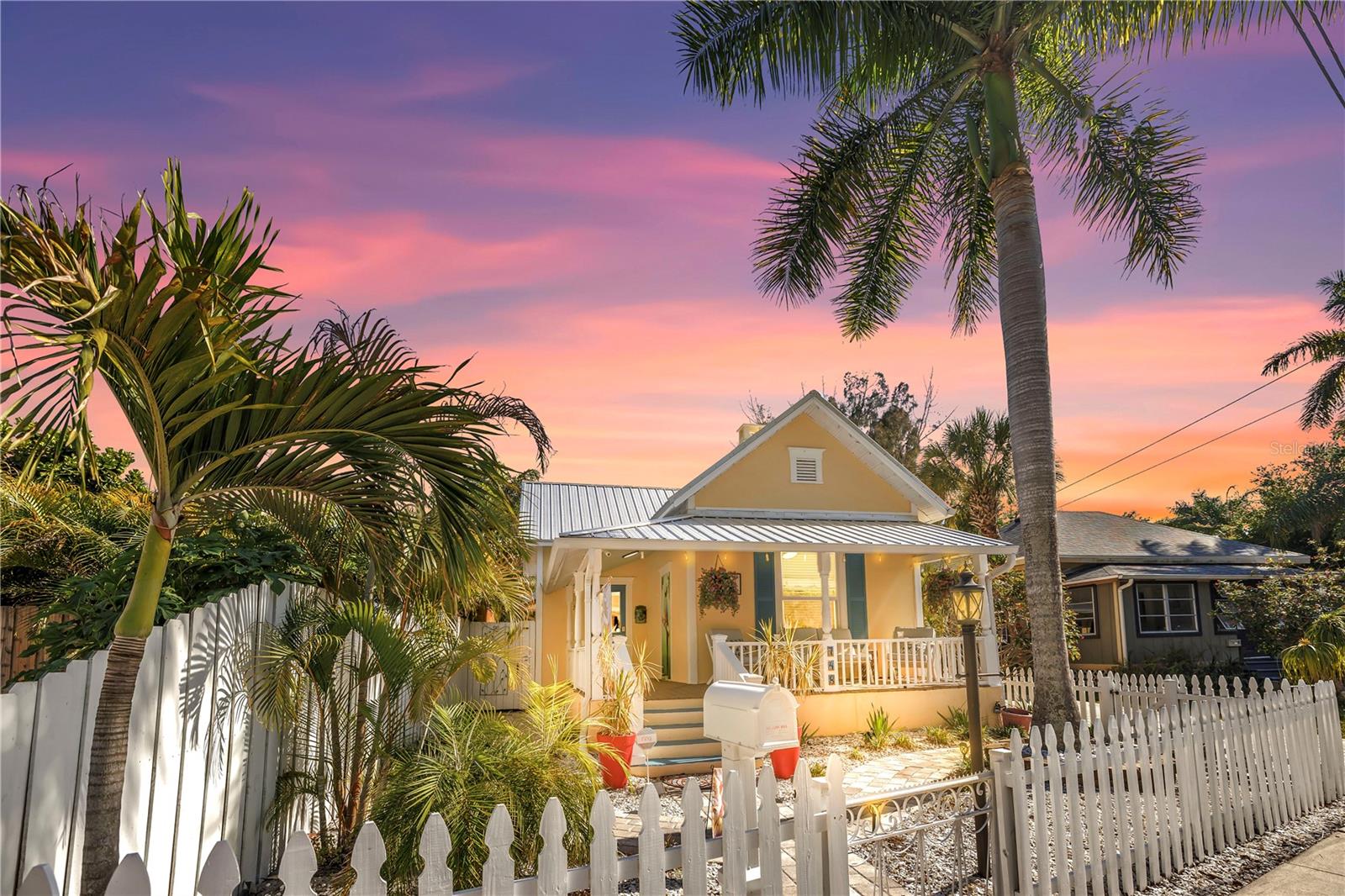 748 11TH AVE N, ST PETERSBURG, FL, 33701