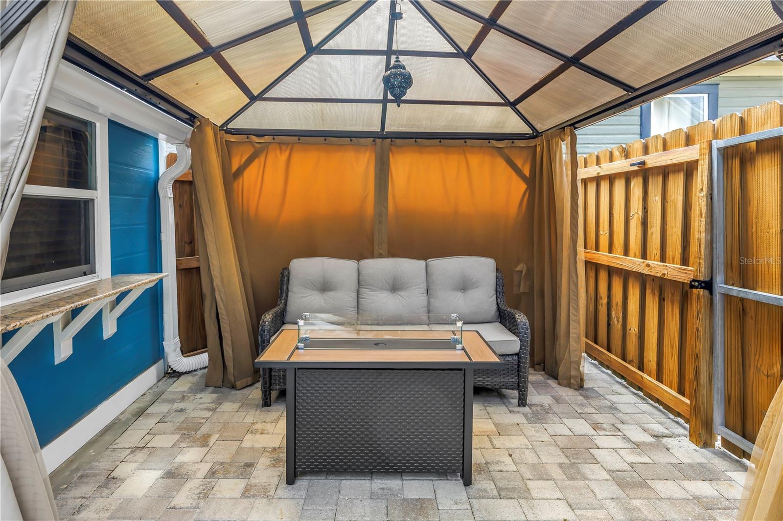 748 11TH AVE N, ST PETERSBURG, FL, 33701