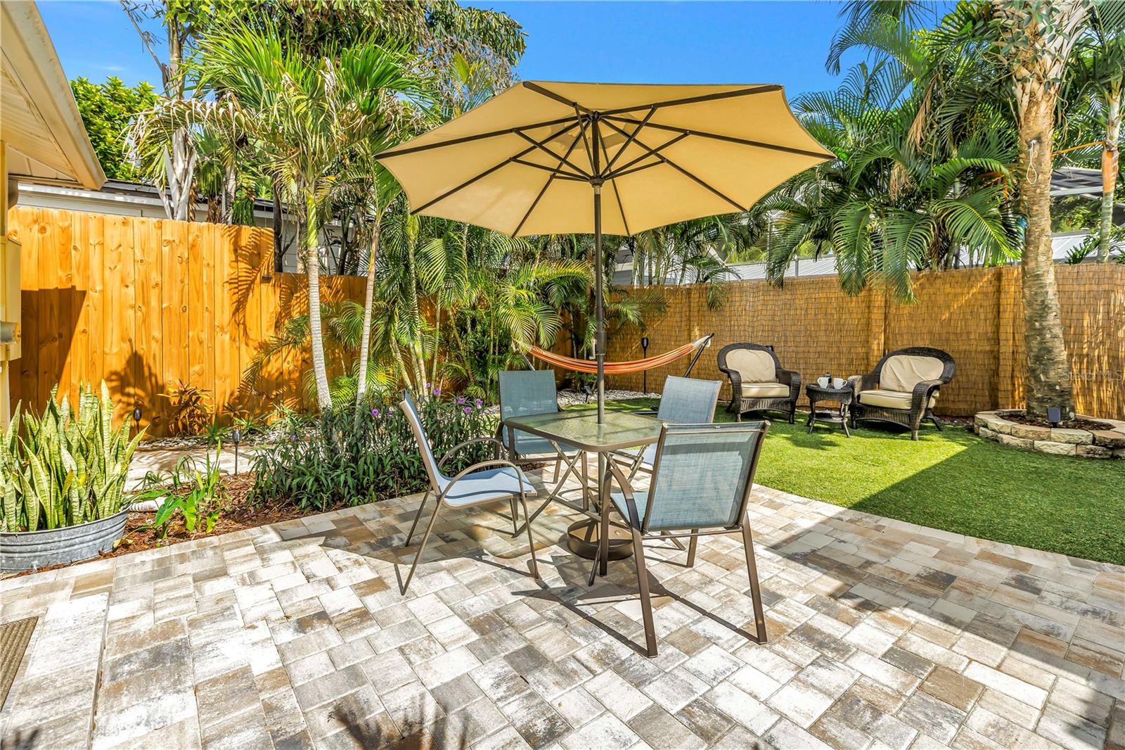 748 11TH AVE N, ST PETERSBURG, FL, 33701