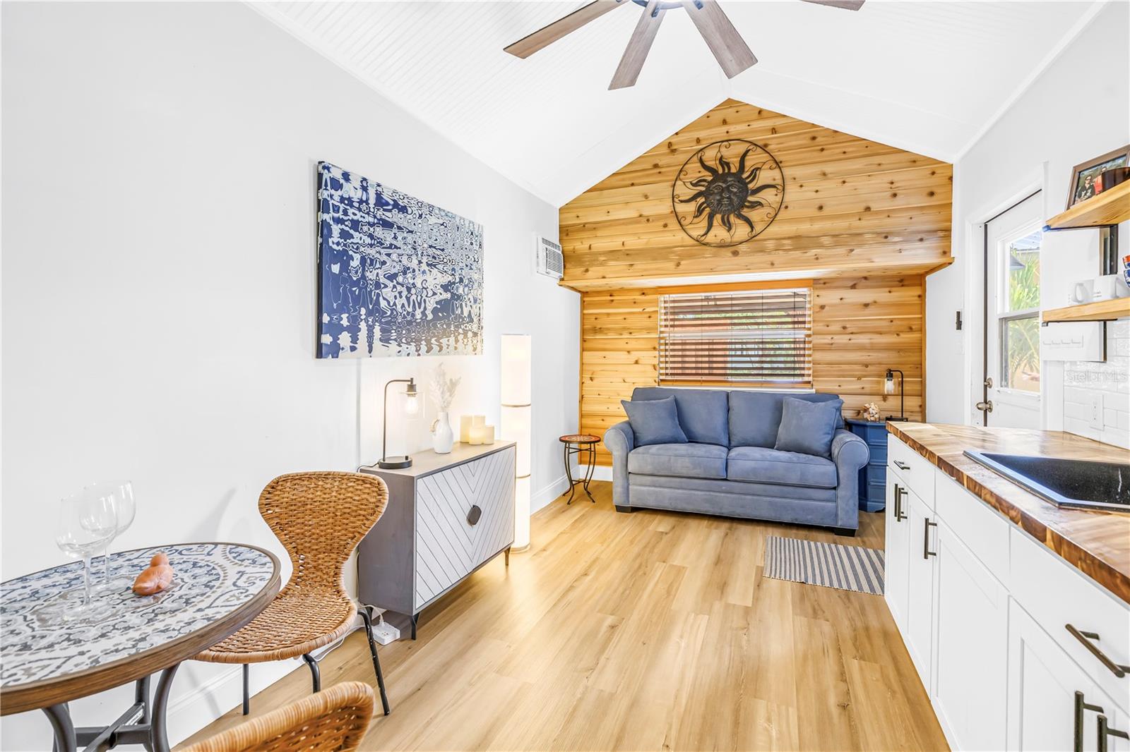 748 11TH AVE N, ST PETERSBURG, FL, 33701