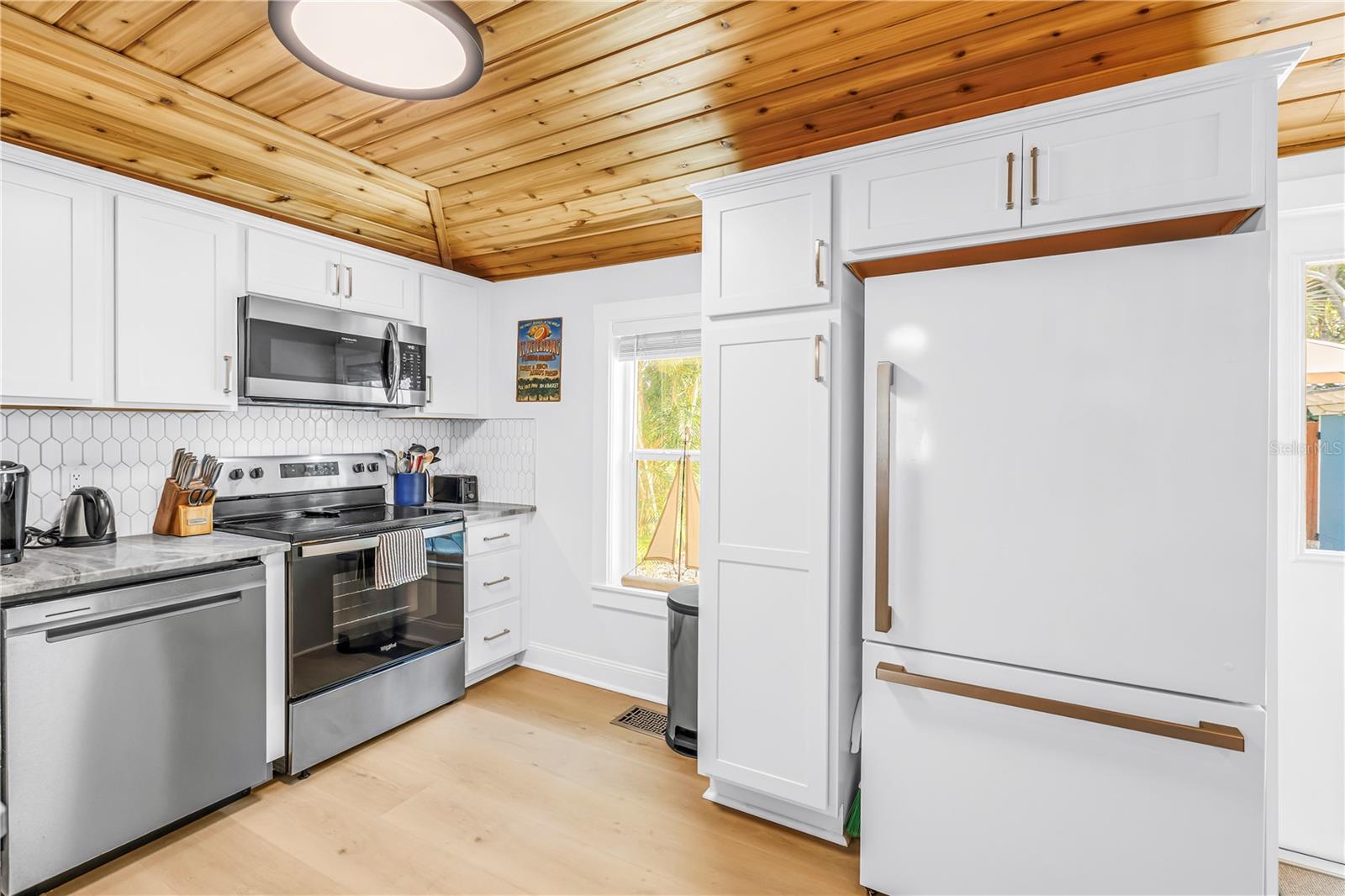 748 11TH AVE N, ST PETERSBURG, FL, 33701