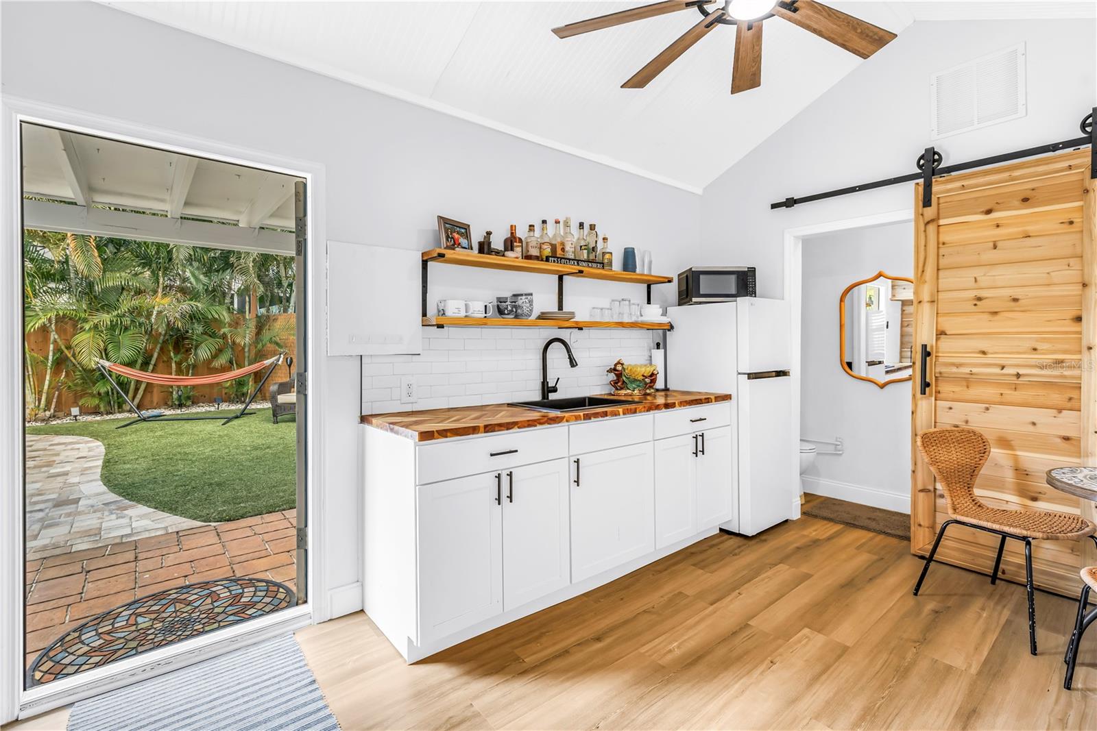 748 11TH AVE N, ST PETERSBURG, FL, 33701