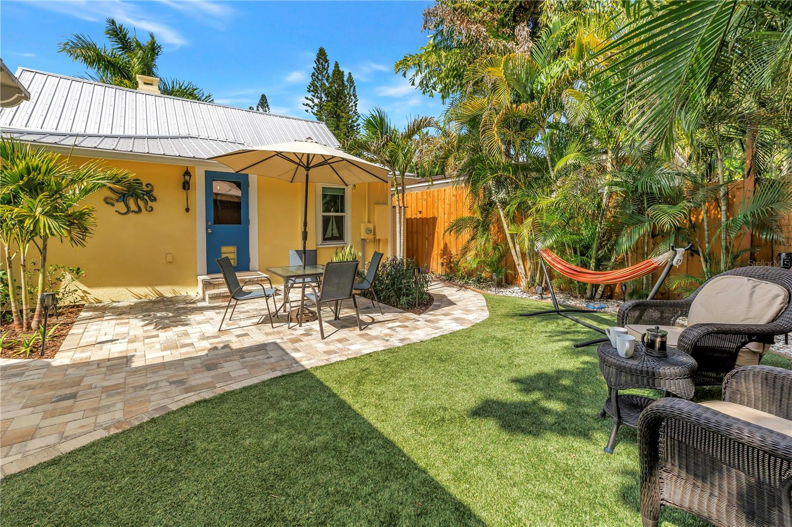 748 11TH AVE N, ST PETERSBURG, FL, 33701