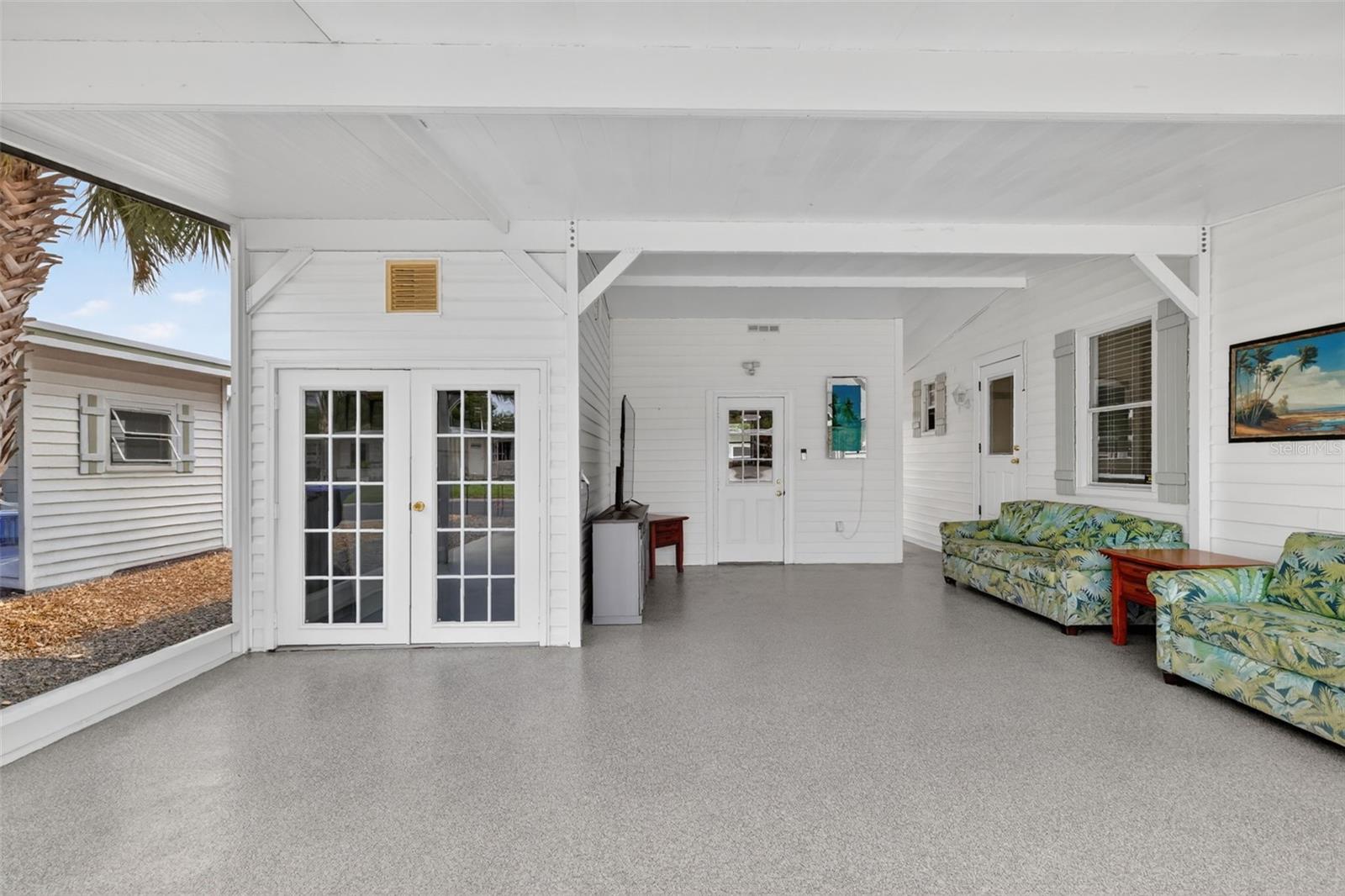 720 BENGAL AVE, TAVARES, FL, 32778