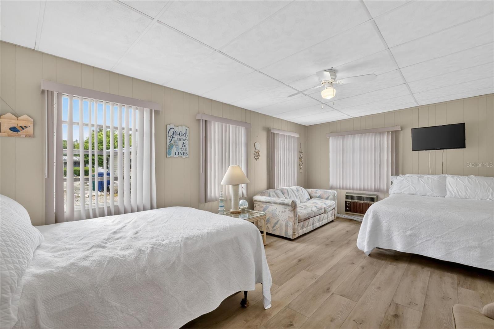 720 BENGAL AVE, TAVARES, FL, 32778