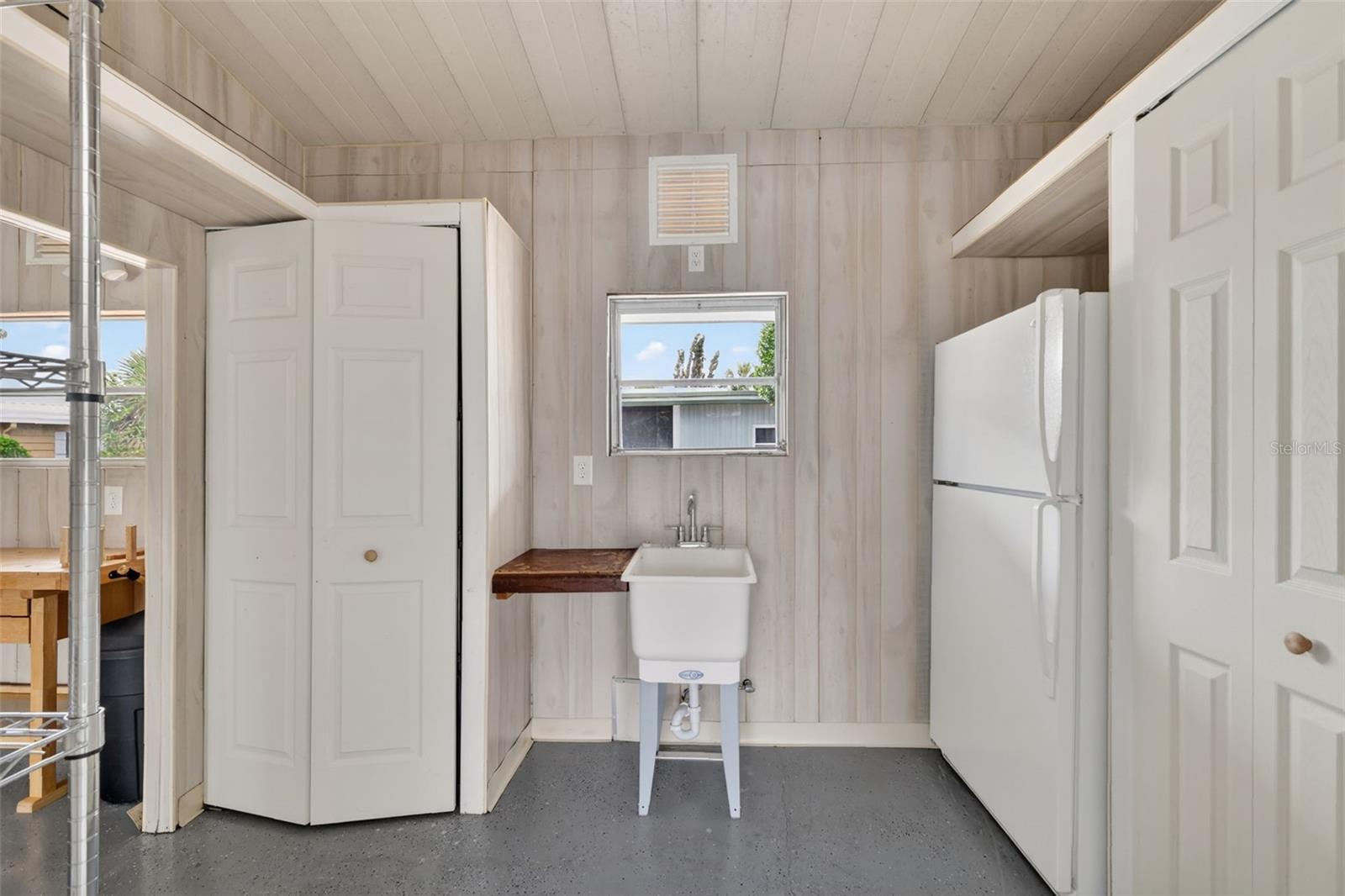 720 BENGAL AVE, TAVARES, FL, 32778