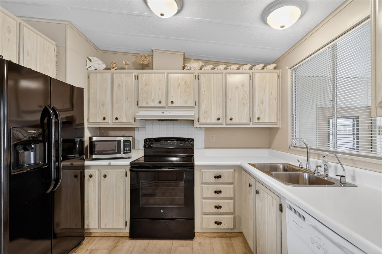 720 BENGAL AVE, TAVARES, FL, 32778