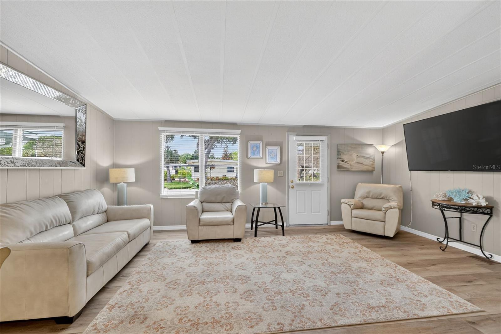 720 BENGAL AVE, TAVARES, FL, 32778