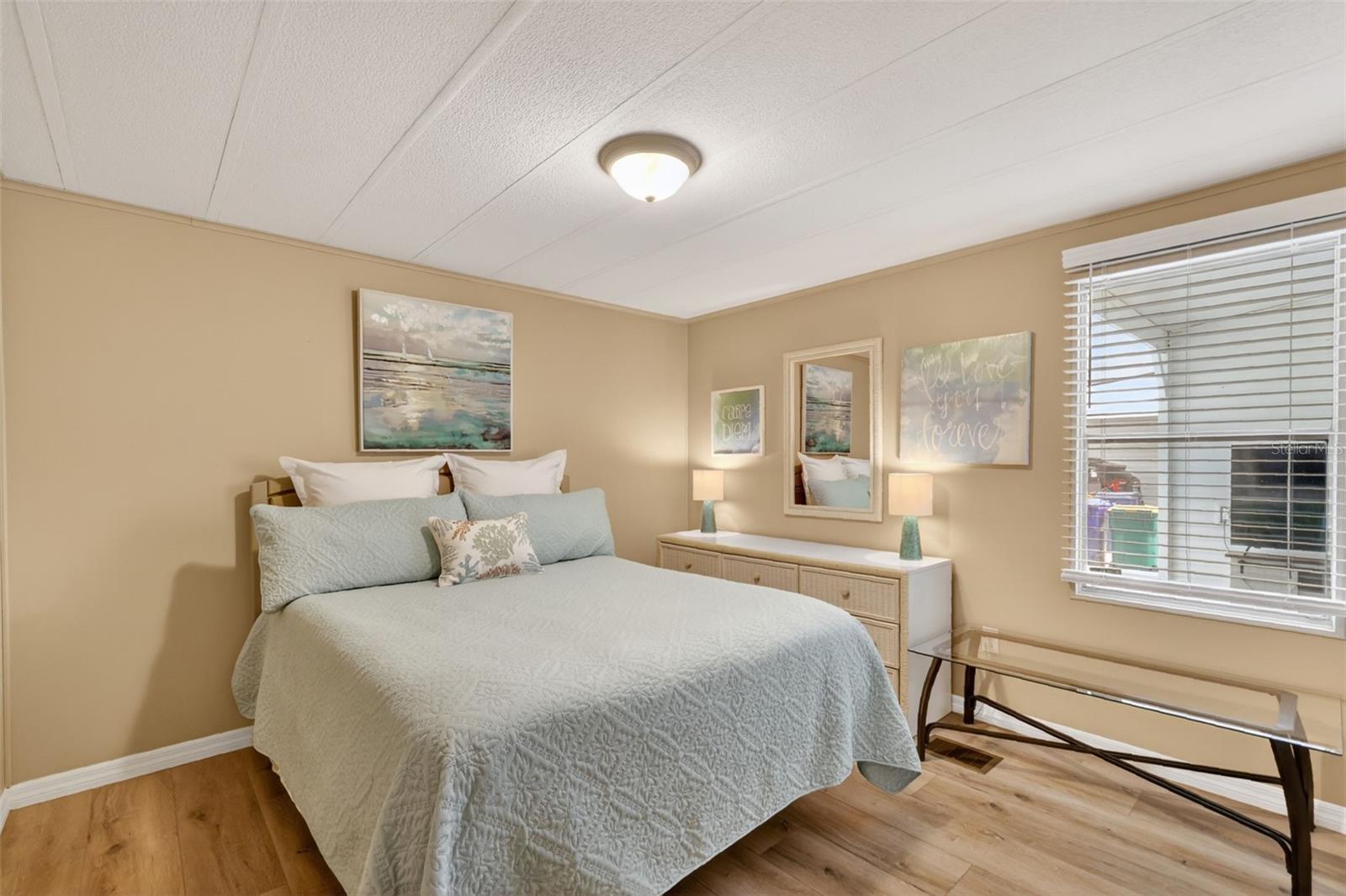 720 BENGAL AVE, TAVARES, FL, 32778