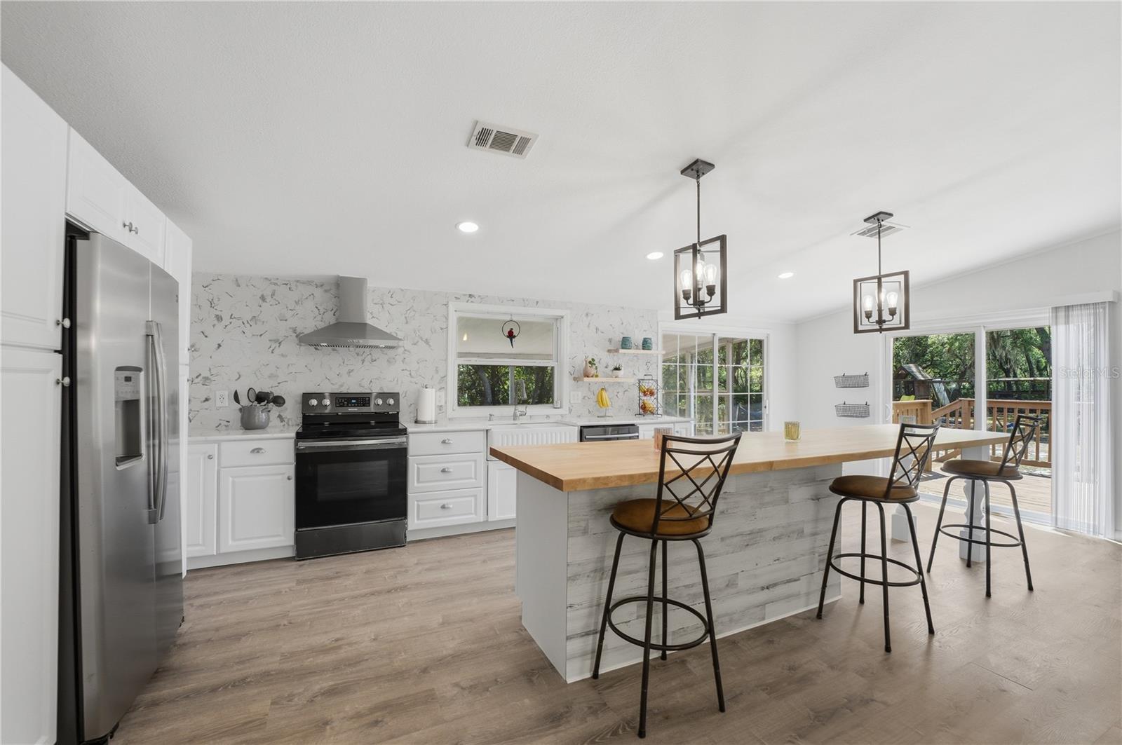 3105 WALK IN WATER RD, LAKE WALES, FL, 33898