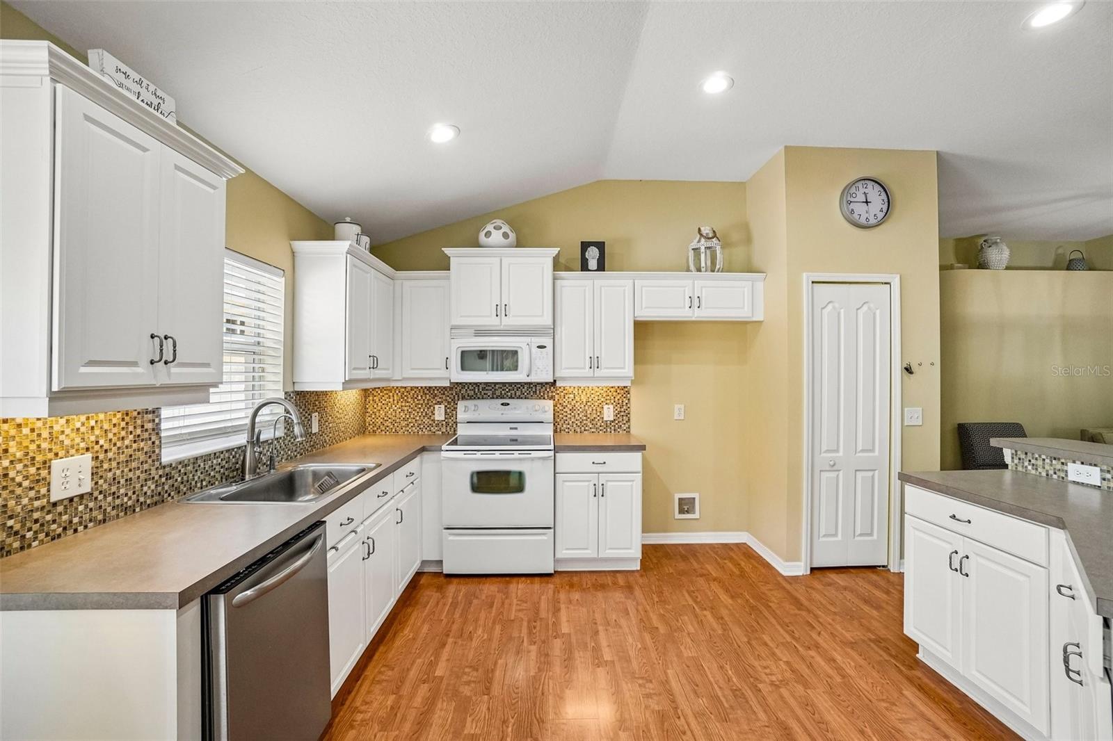 12317 ADVENTURE DR, RIVERVIEW, FL, 33579