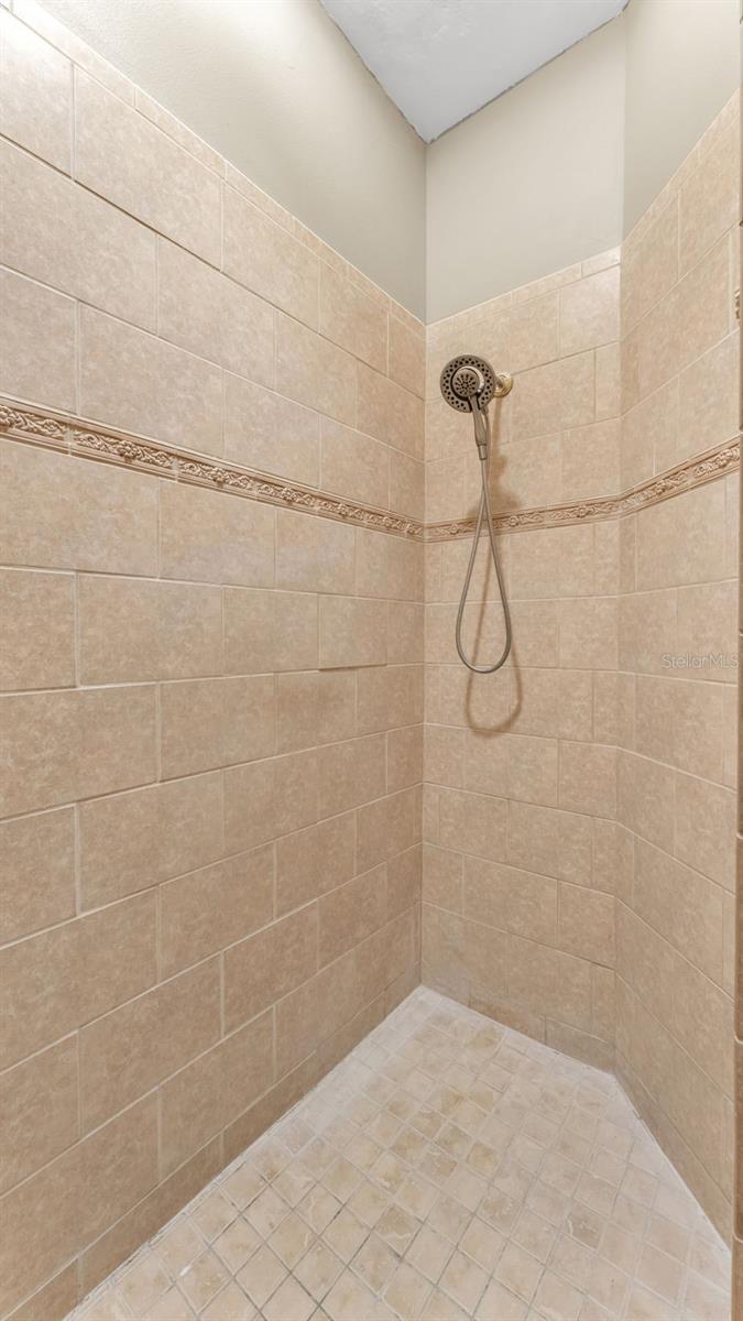 3940 SUNNYWOOD CIR, LAKELAND, FL, 33812