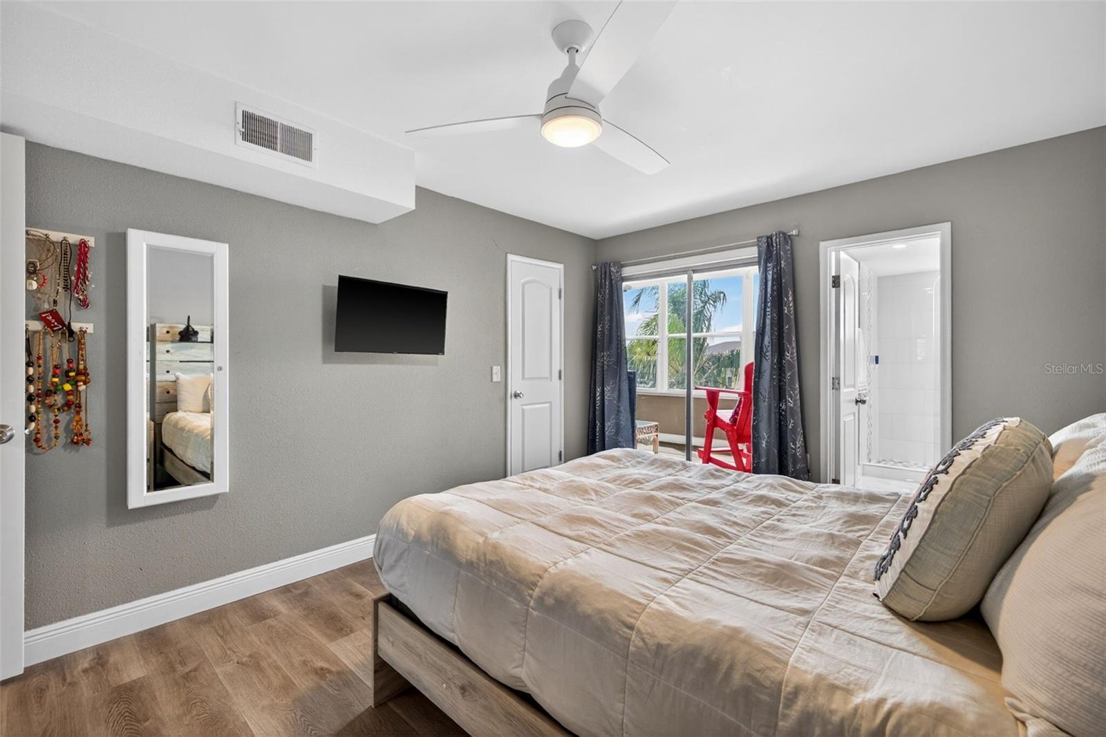 1893 SHORE DR S #214, SOUTH PASADENA, FL, 33707
