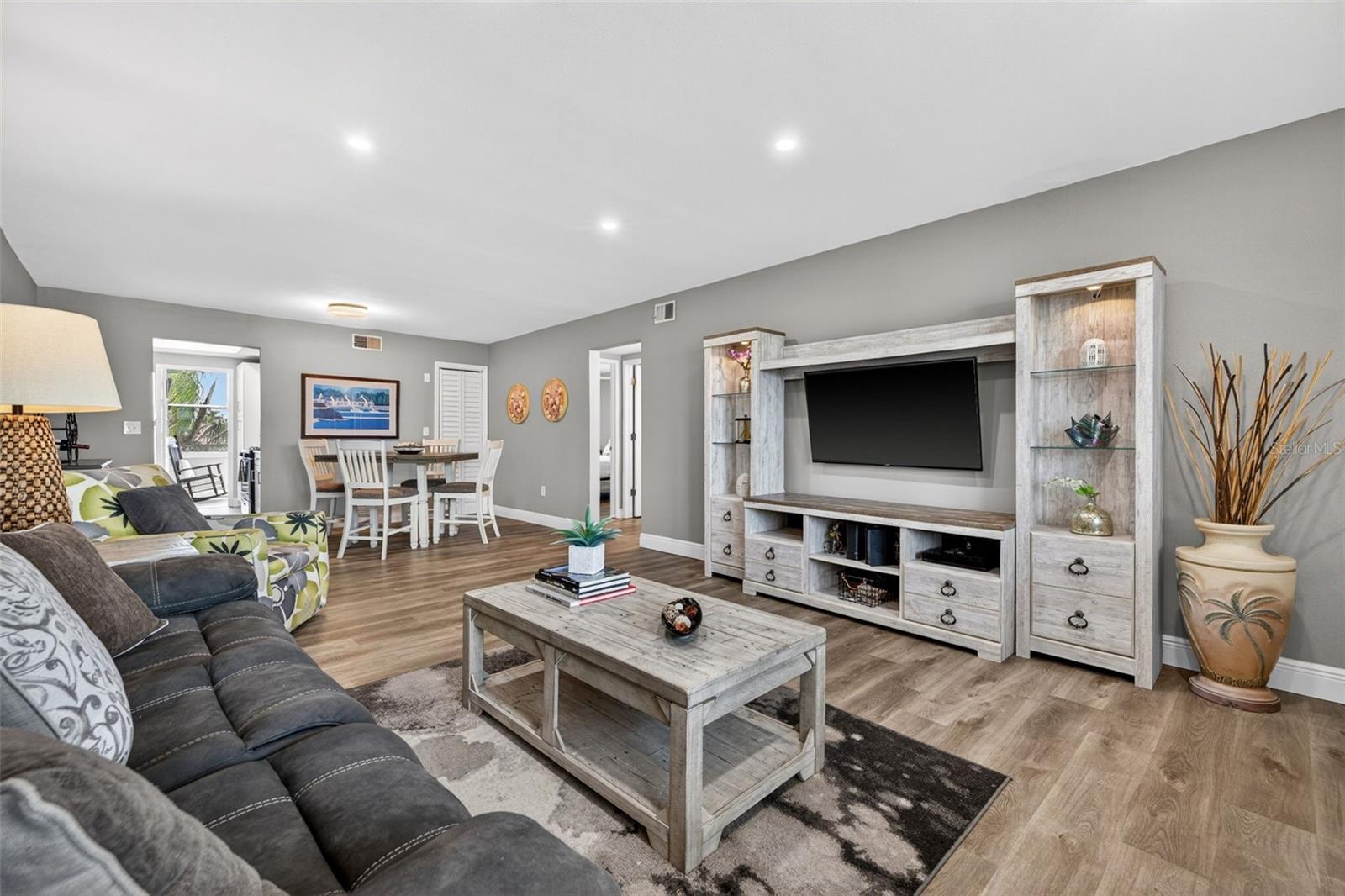 1893 SHORE DR S #214, SOUTH PASADENA, FL, 33707