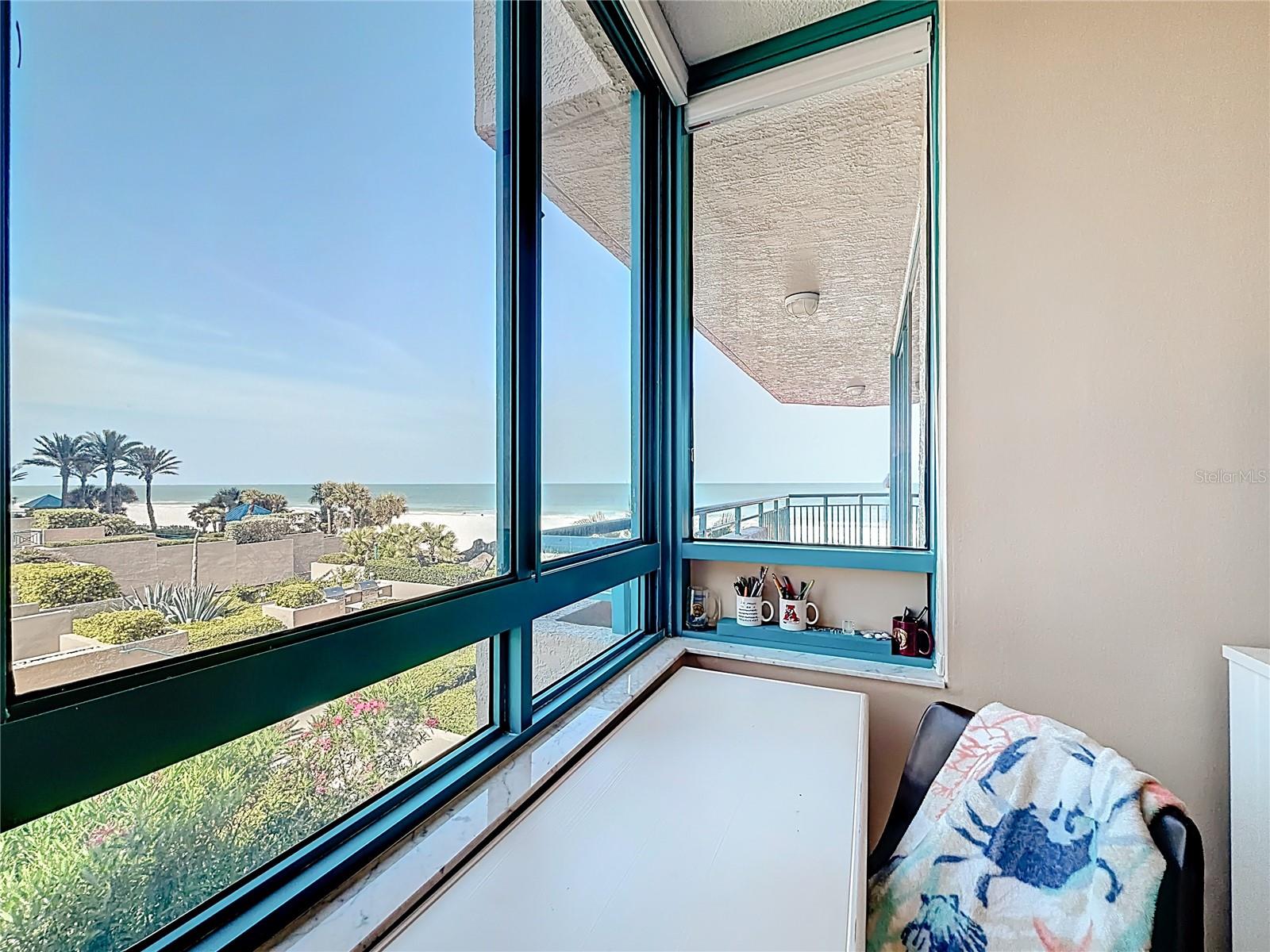 1540 GULF BLVD #304, CLEARWATER BEACH, FL, 33767