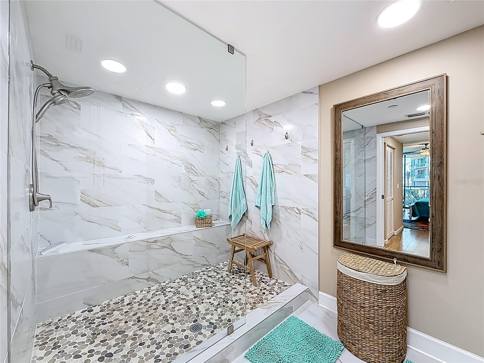 1540 GULF BLVD #304, CLEARWATER BEACH, FL, 33767