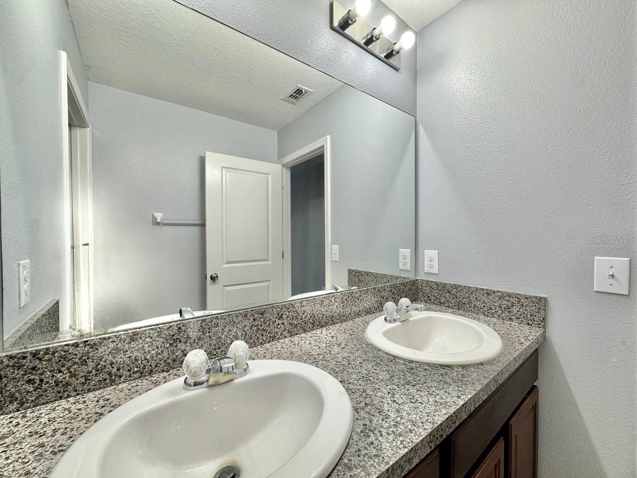 6533 TRENT CREEK DR, SUN CITY CENTER, FL, 33573