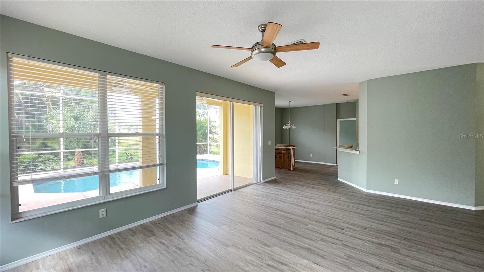 210 41ST ST NE, BRADENTON, FL, 34208