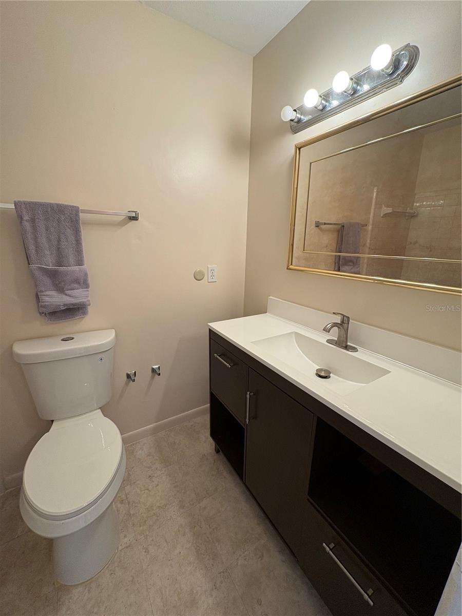 5107 E 120TH AVE, TEMPLE TERRACE, FL, 33617