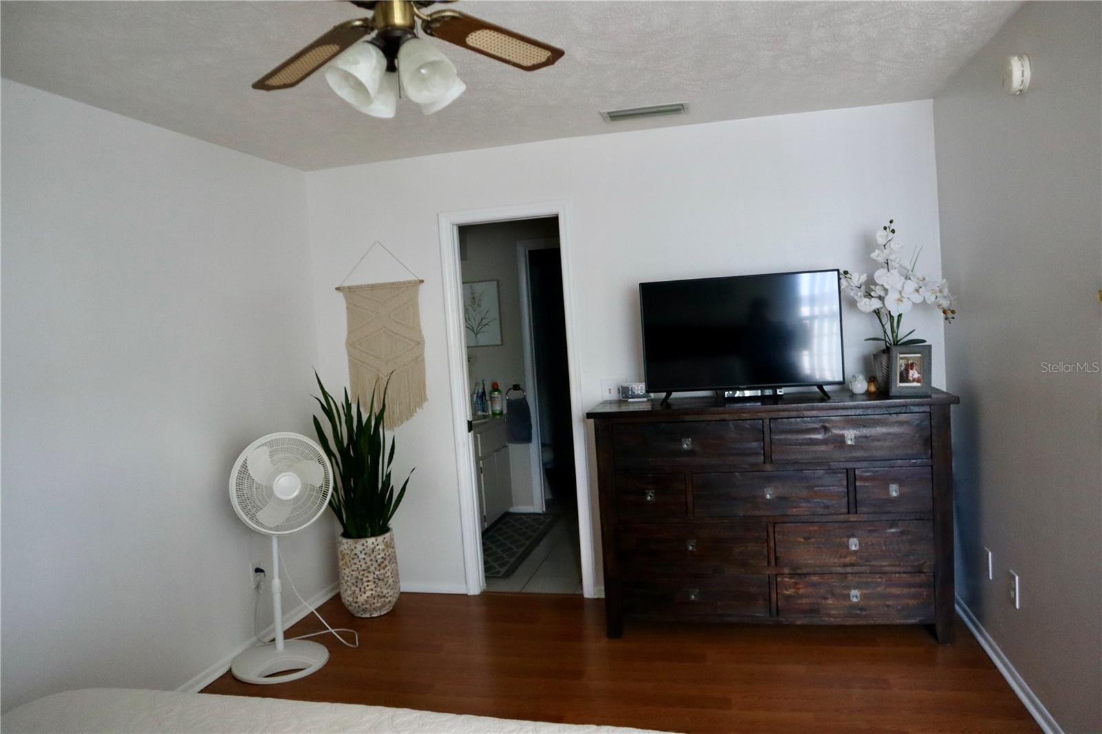 3929 NE 21ST LN, OCALA, FL, 34470