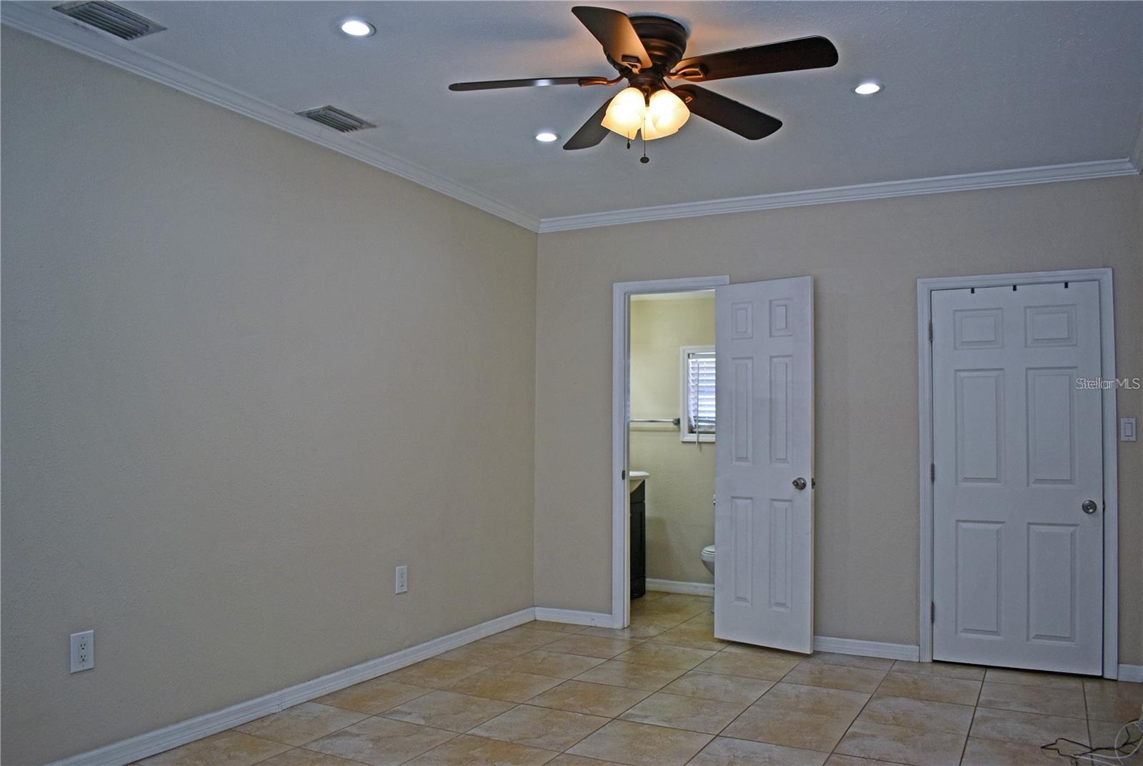 4311 W VIRGINIA AVE, TAMPA, FL, 33614