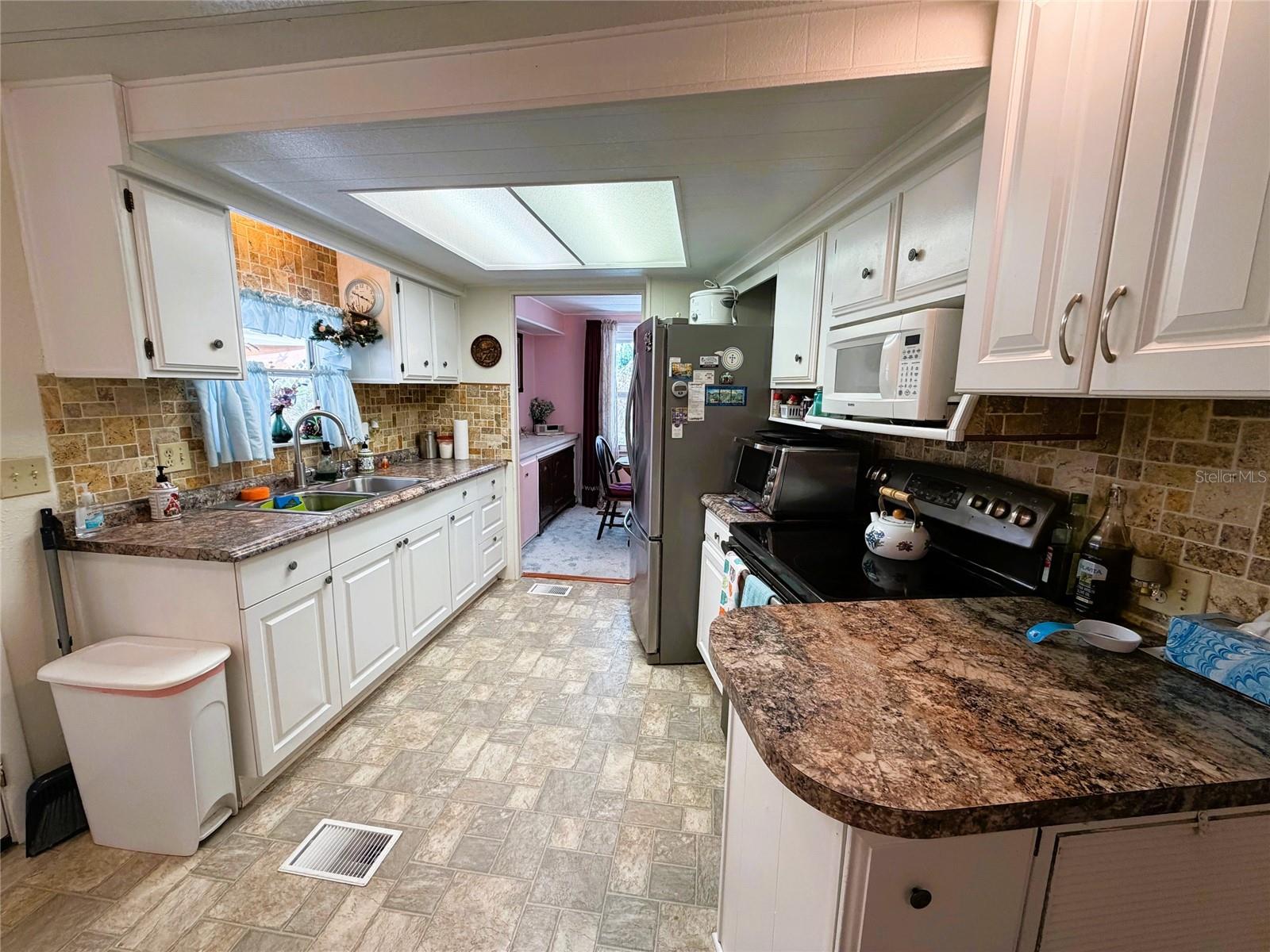 410 HAWTHORNE BLVD, LEESBURG, FL, 34748