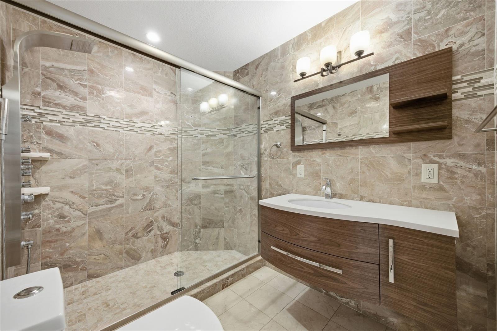 2512 W KANSAS AVE, TAMPA, FL, 33629