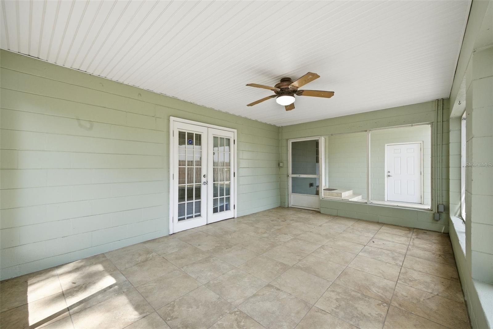 2512 W KANSAS AVE, TAMPA, FL, 33629