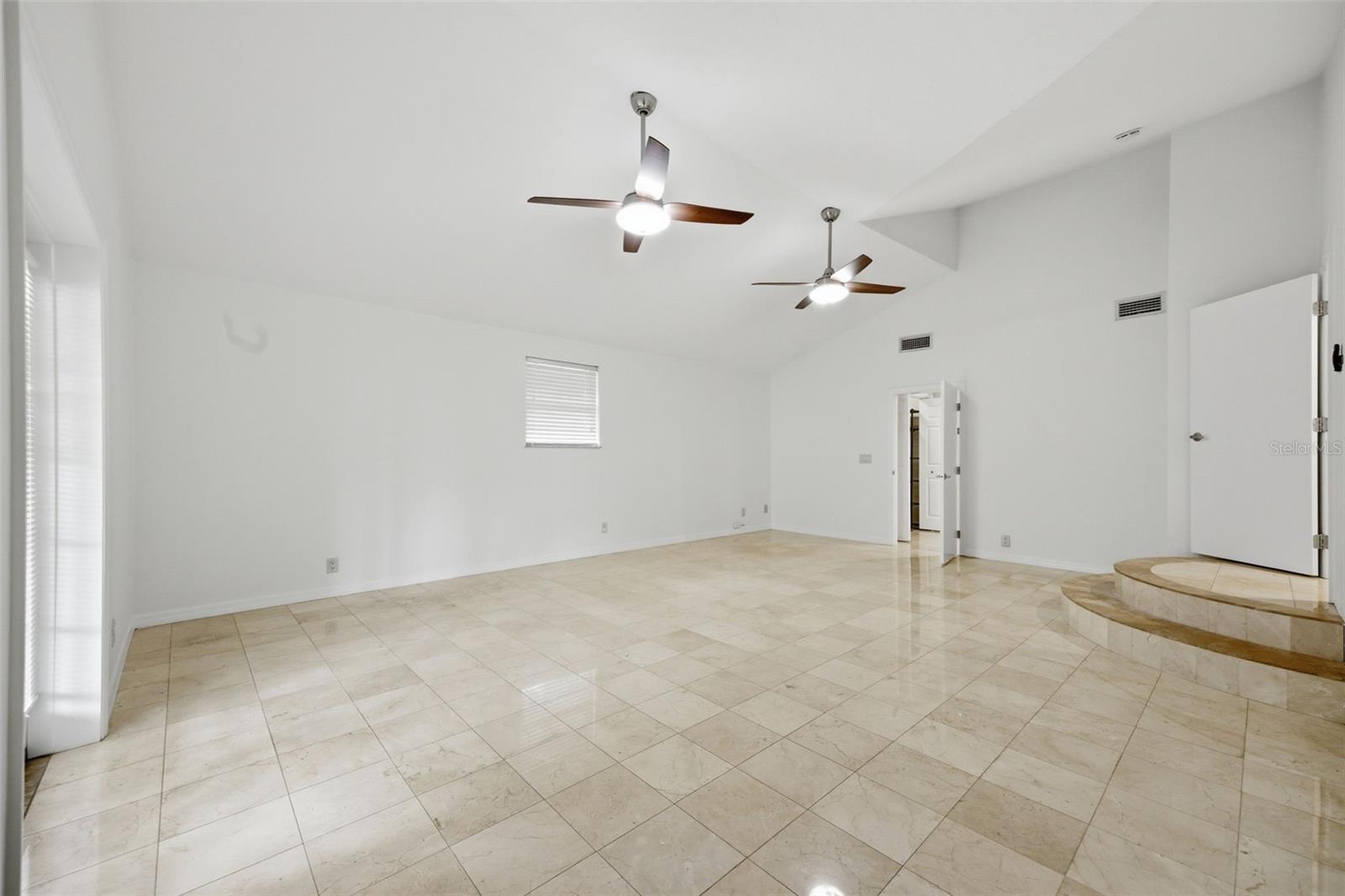 2512 W KANSAS AVE, TAMPA, FL, 33629