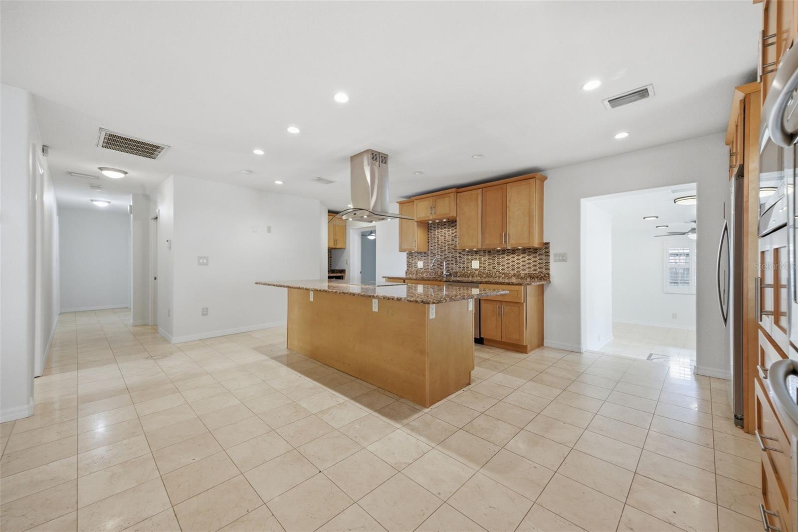 2512 W KANSAS AVE, TAMPA, FL, 33629