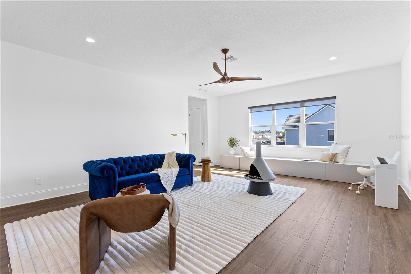 9076 SANTORINI DR, ORLANDO, FL, 32827