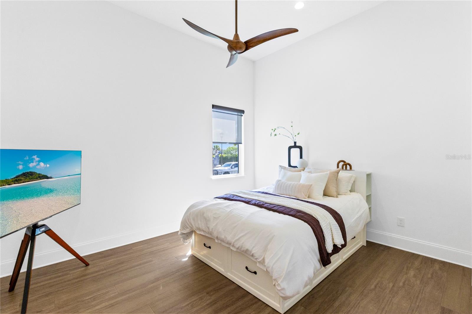 9076 SANTORINI DR, ORLANDO, FL, 32827