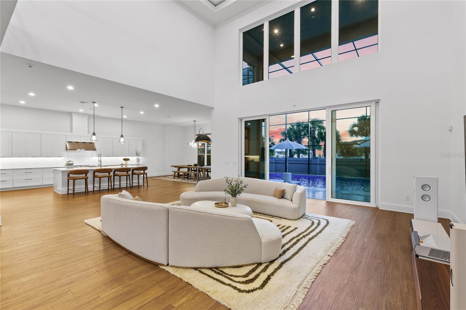 9076 SANTORINI DR, ORLANDO, FL, 32827