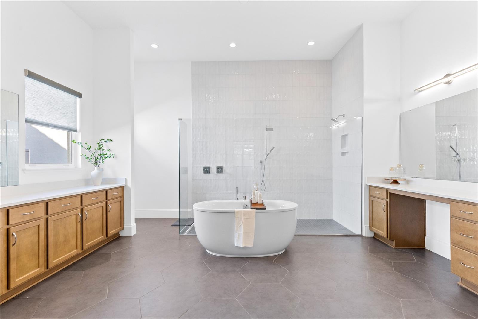 9076 SANTORINI DR, ORLANDO, FL, 32827