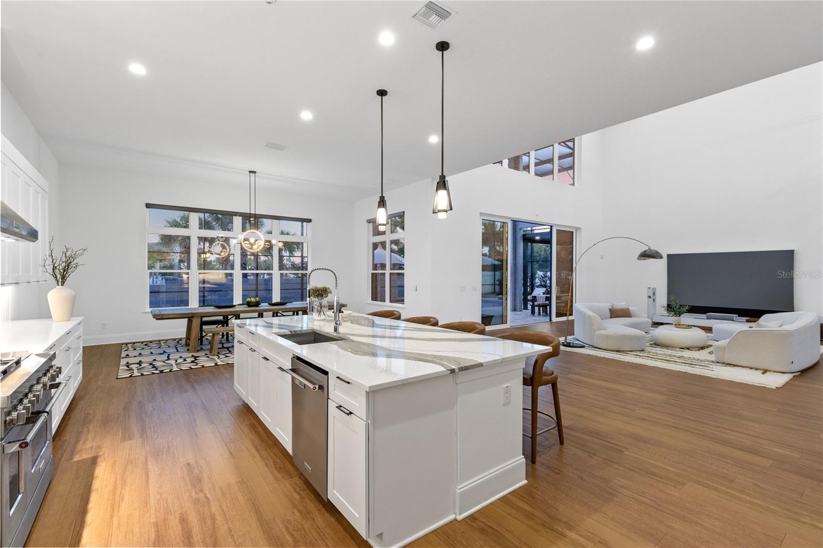 9076 SANTORINI DR, ORLANDO, FL, 32827