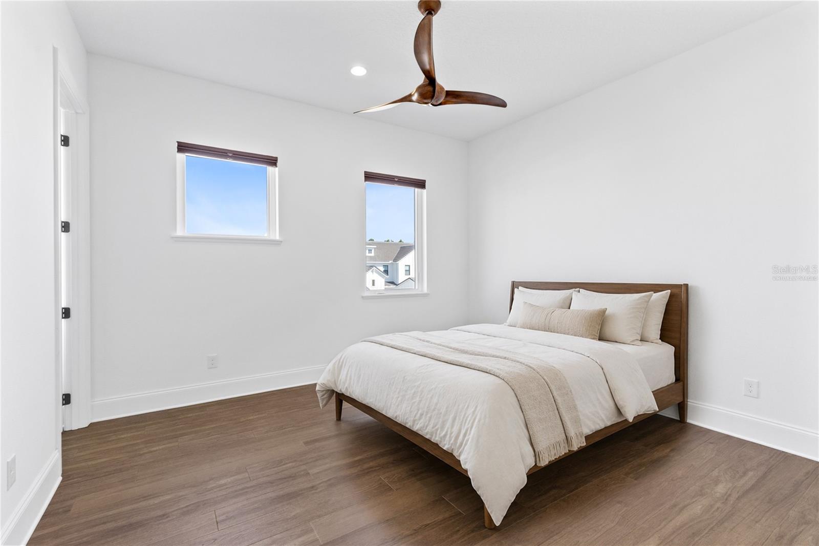 9076 SANTORINI DR, ORLANDO, FL, 32827