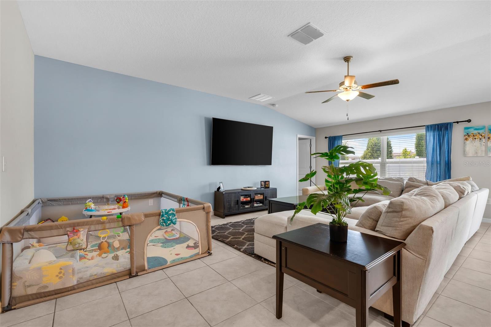 3806 DAISY BLOOM PL, TAMPA, FL, 33619