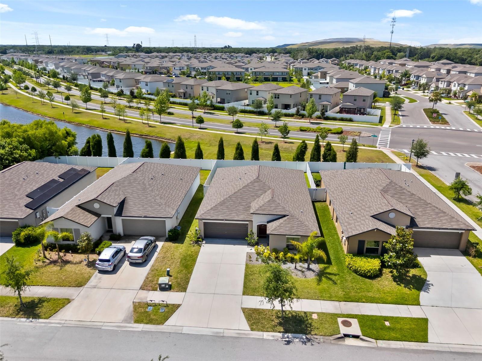 3806 DAISY BLOOM PL, TAMPA, FL, 33619