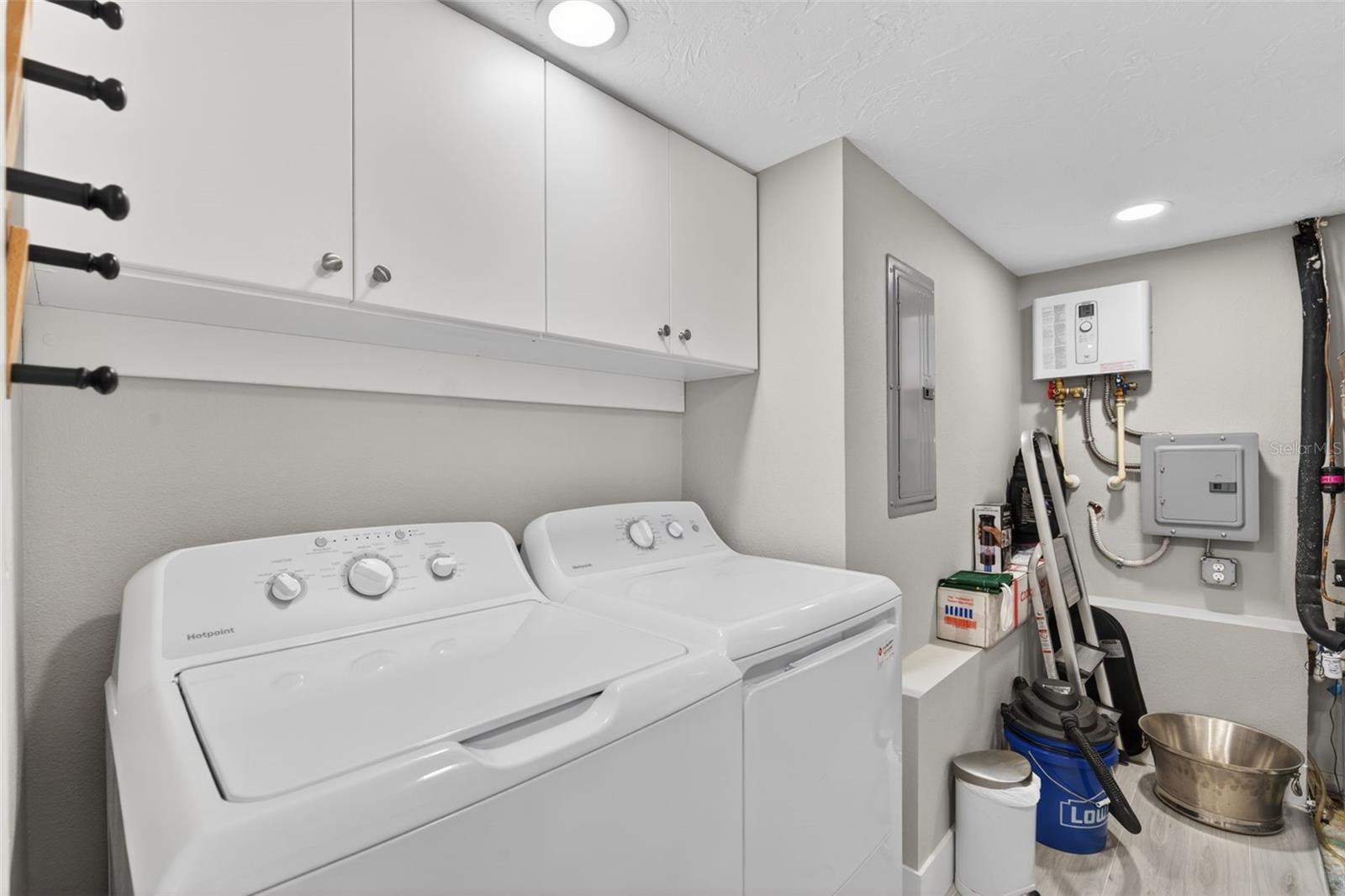 1080 W PEPPERTREE LN #305A, SARASOTA, FL, 34242