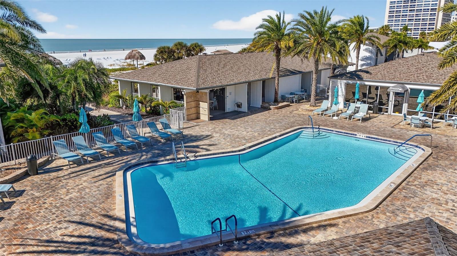 1080 W PEPPERTREE LN #305A, SARASOTA, FL, 34242