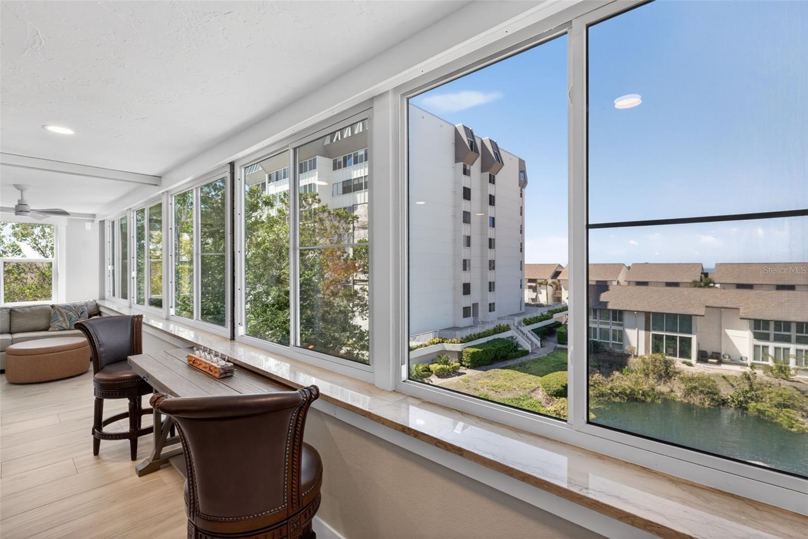 1080 W PEPPERTREE LN #305A, SARASOTA, FL, 34242