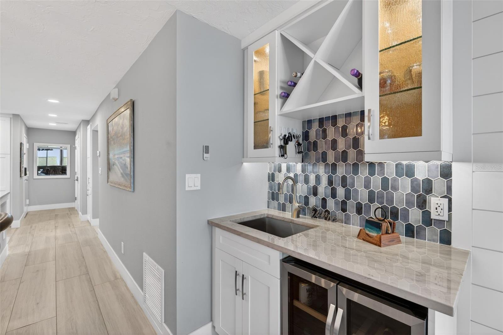 1080 W PEPPERTREE LN #305A, SARASOTA, FL, 34242